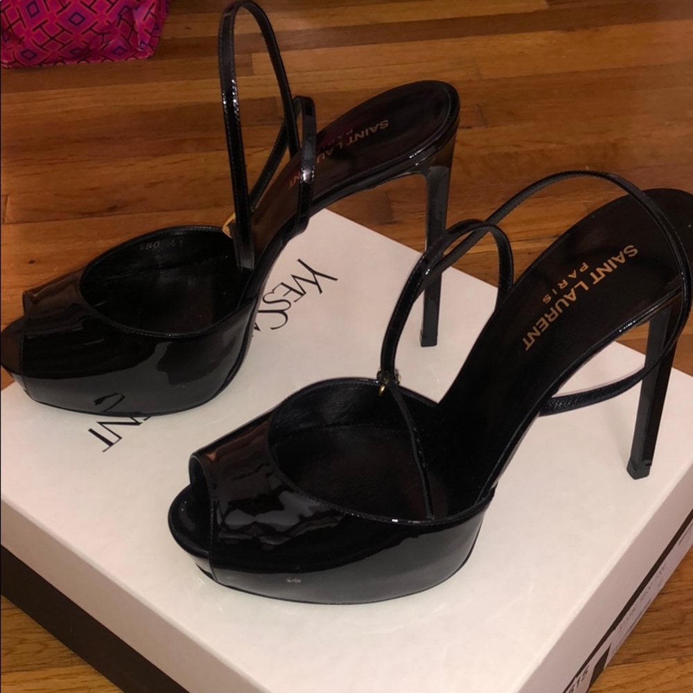 YSL Black patent leather dressy shoes